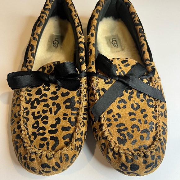 UGG Other - UGG Tan and Black Animal Print Moccasins Girls Size 3 (Women's 5)